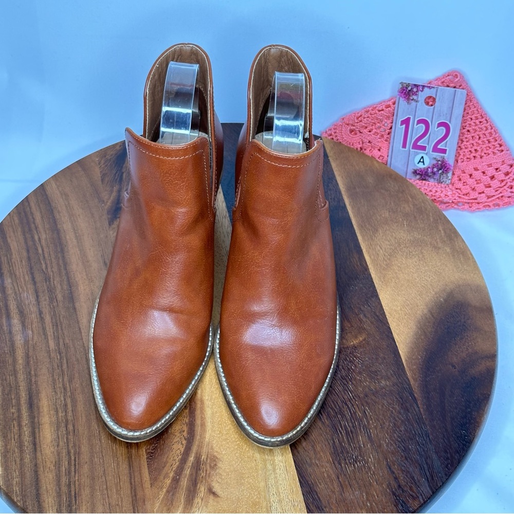 Beast Fashion Slip-On Side Cut Cognac Western Booties Size 6.5 - Picture 2 of 12